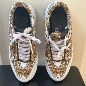 Versace Jeans Couture Baroque white and gold men’s sneakers.
